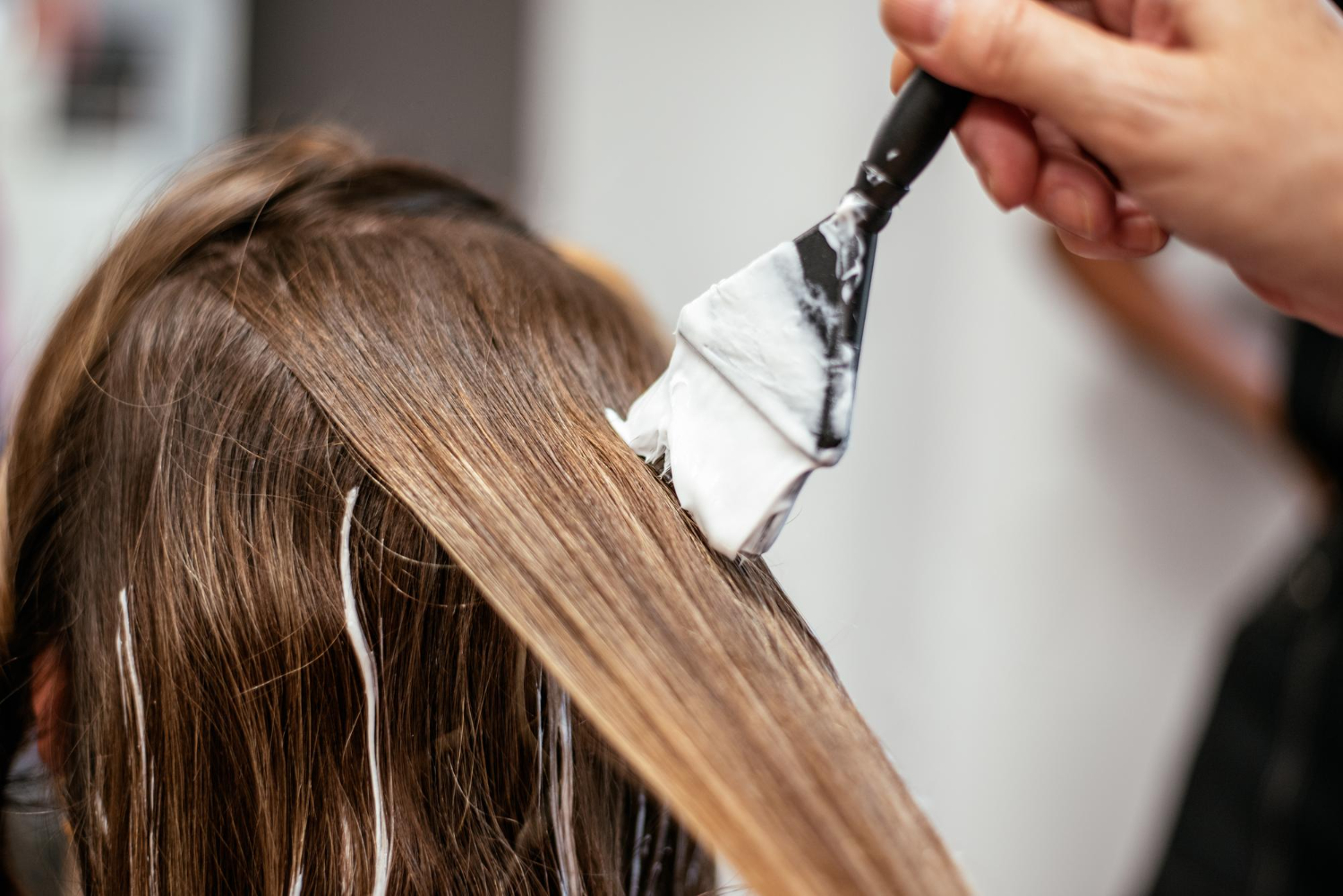 Image by <a href='https://www.freepik.com/free-photo/close-up-woman-getting-prp-treatment_26388244.htm#page=2&query=hair%20Treatment&position=16&from_view=search&track=ais&uuid=f35b31f4-8c3c-42f0-a4f0-699ad169c84d'>Freepik</a>